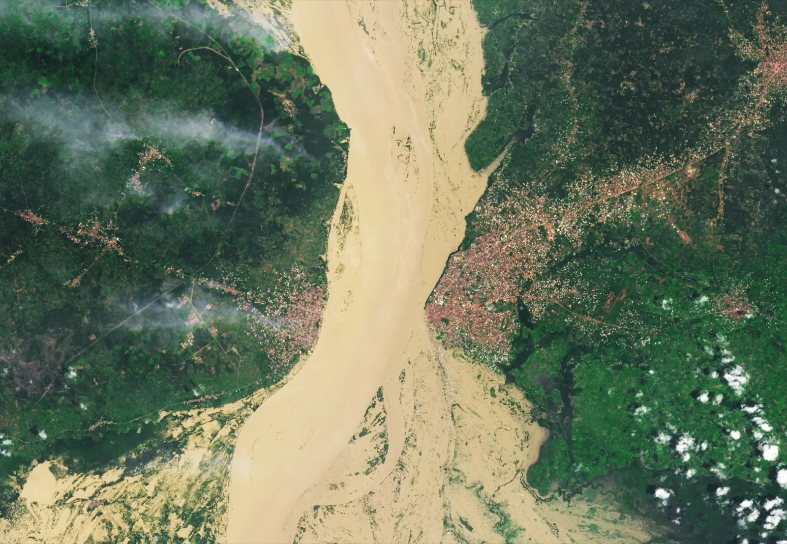 The Niger and Benue rivers in flood, seen from orbit, October 2022. Imagery: NASA Earth Observatory
